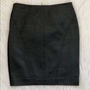 Banana Republic Black Skirt Size 6.